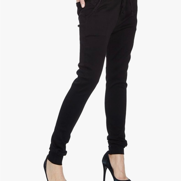 True Religion stretch jog pant black - Picture 8 of 8